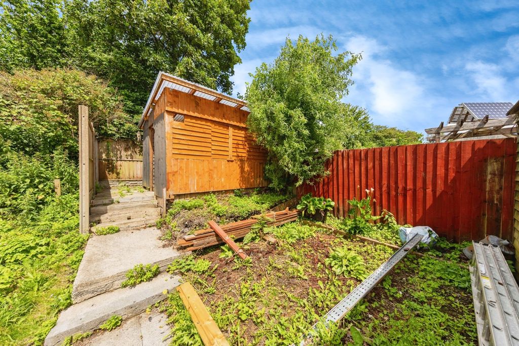 Property photo 2 of 15 Photo