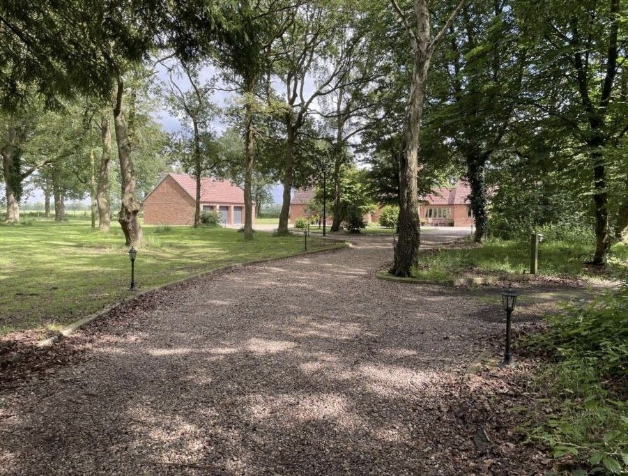 Property photo 3 of 45 A97E2469-83Bf-4835-Bd99-157F0173Caec