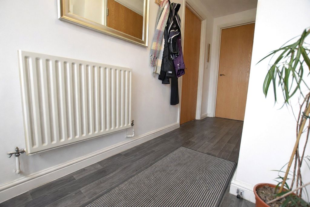 Property photo 2 of 8 Picture No. 05