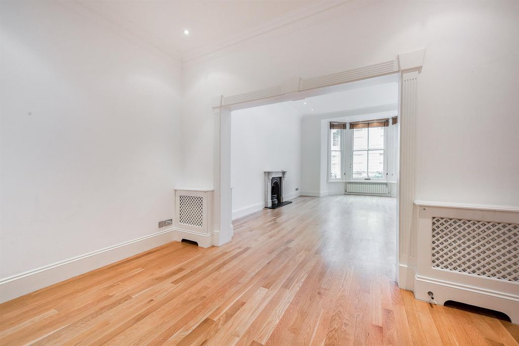 Property photo 3 of 10 Old Brompton Road 2_200-9-2.Jpg