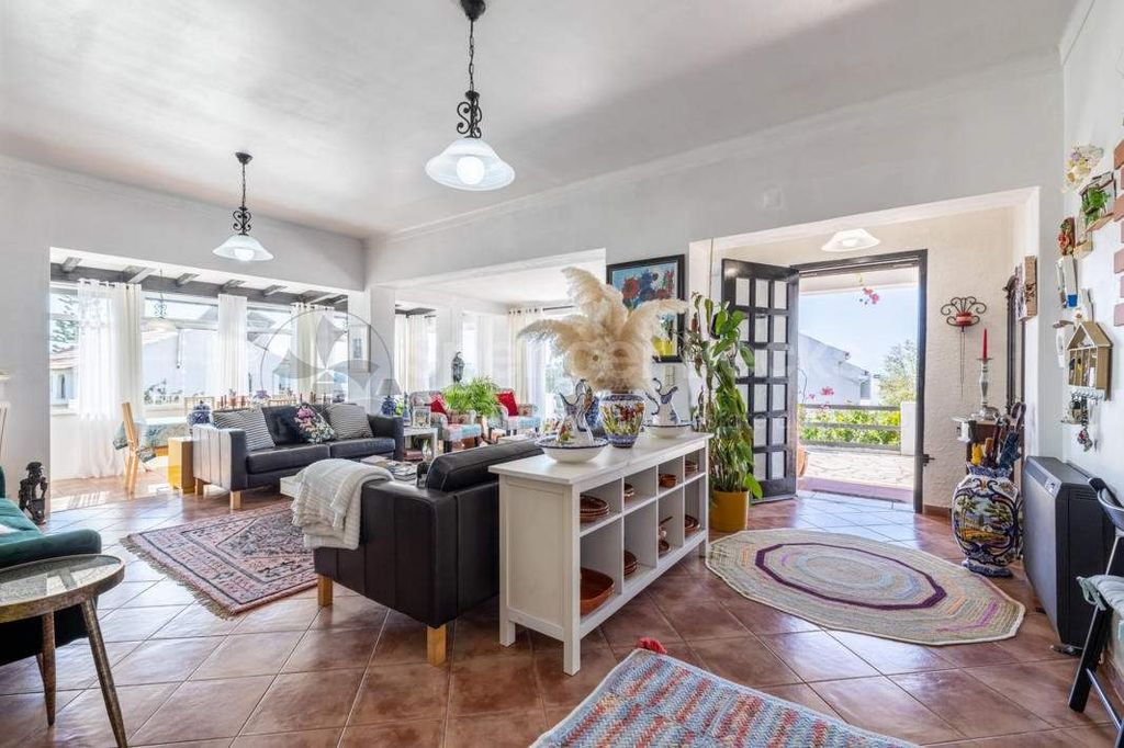 Property photo 3 of 36