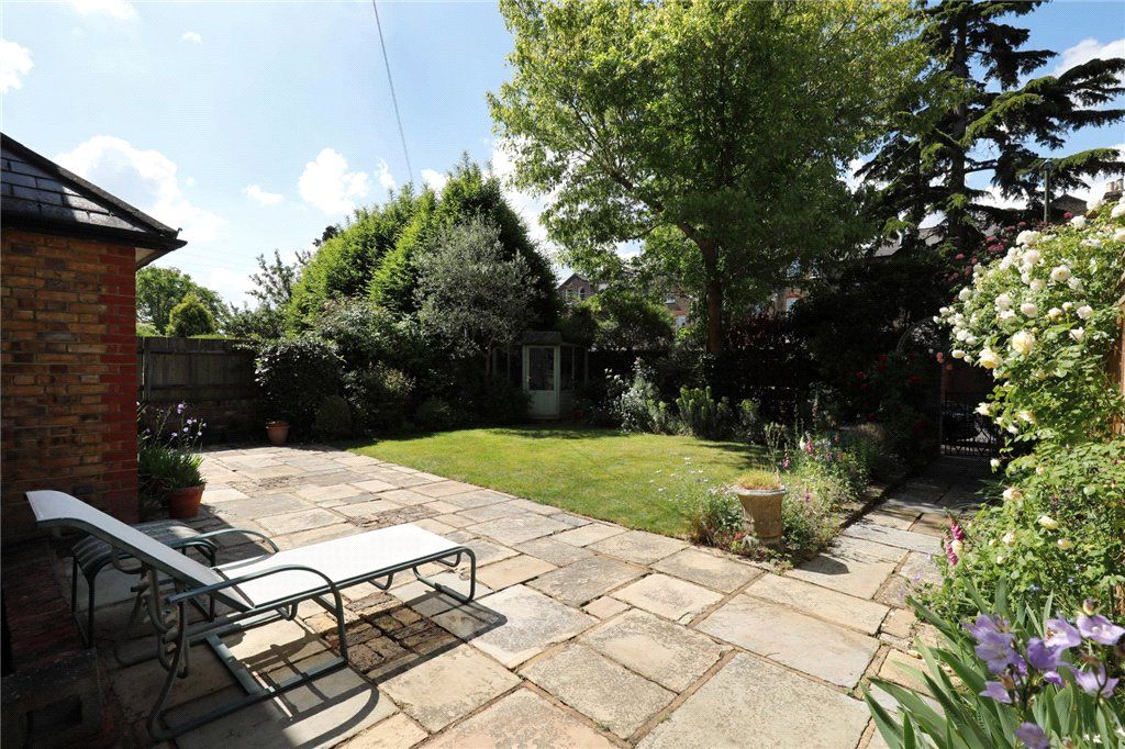 Property photo 2 of 18 Picture No. 16