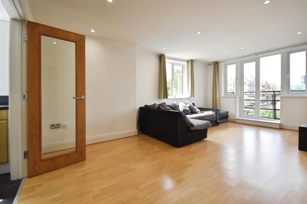 Property photo 2 of 15