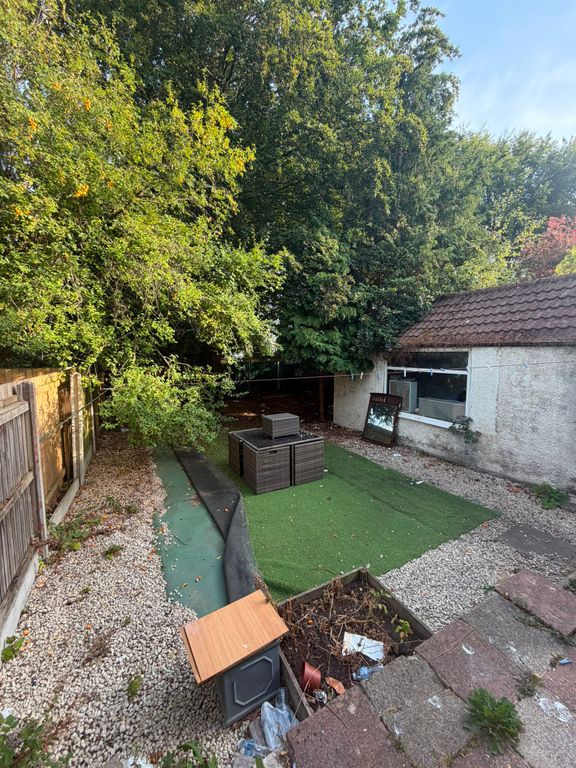 Property photo 2 of 6