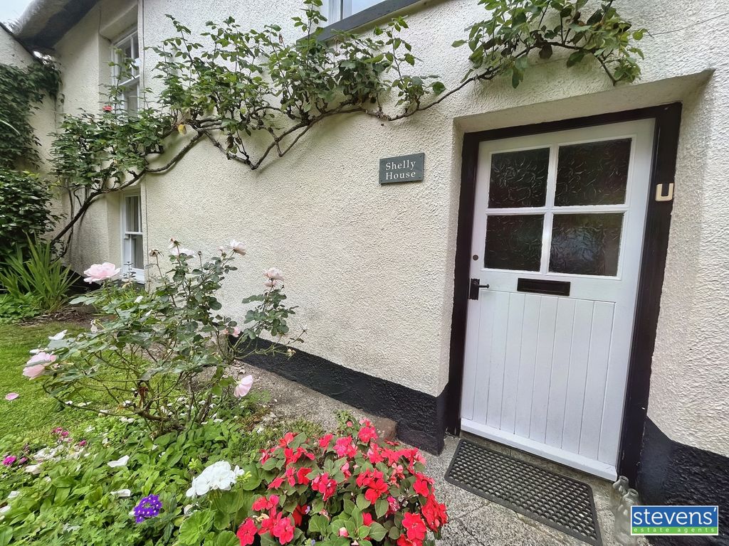 Property photo 2 of 46 Image00005