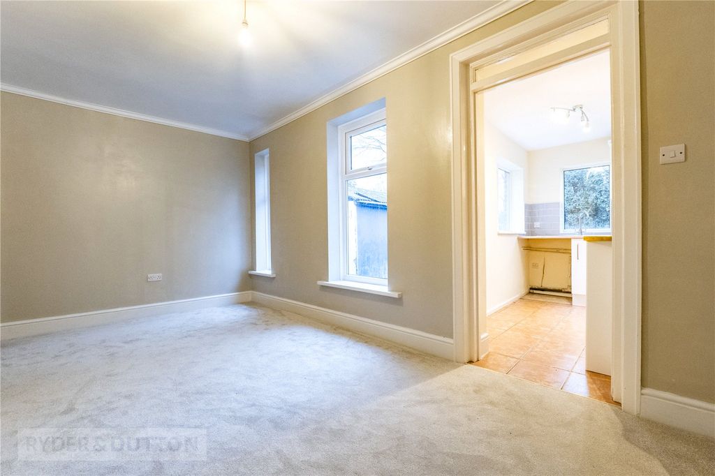 Property photo 2 of 20 Dining Room