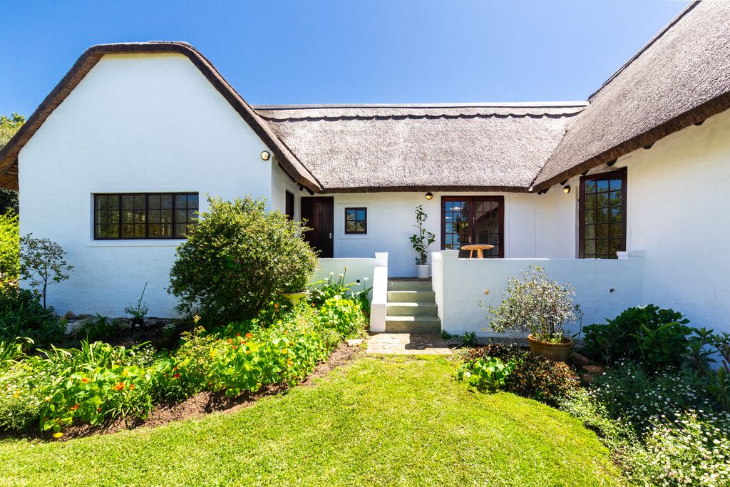 Property photo 2 of 27