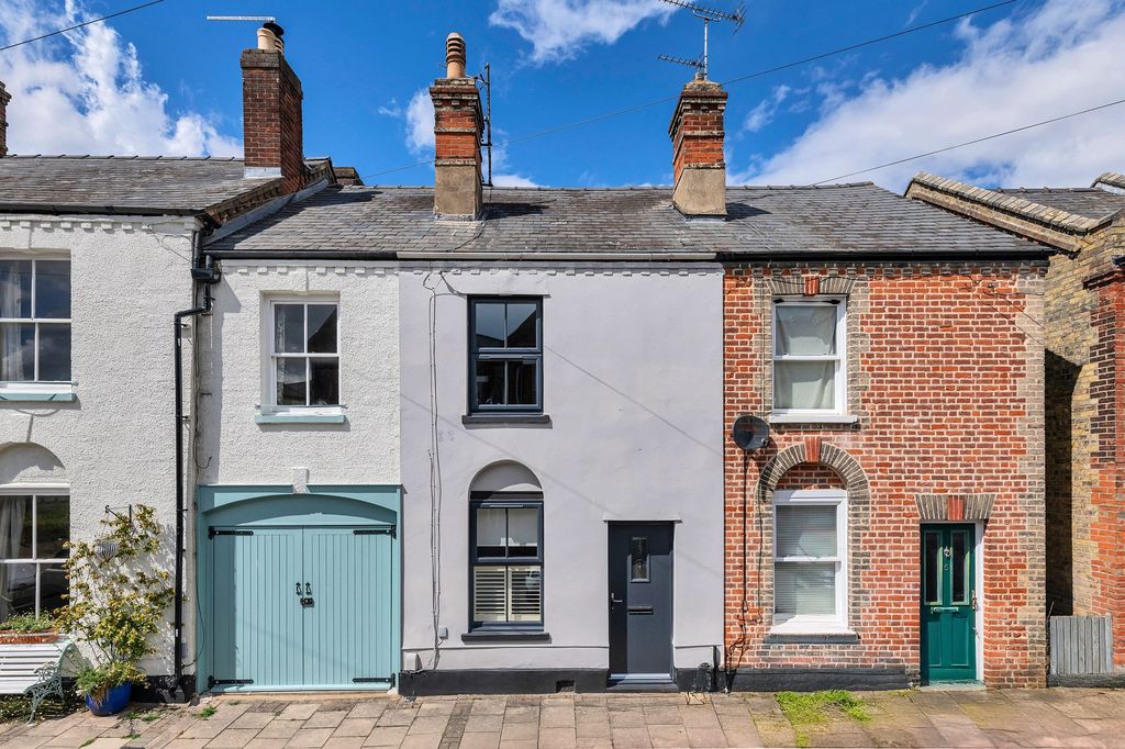 Property photo 1 of 12