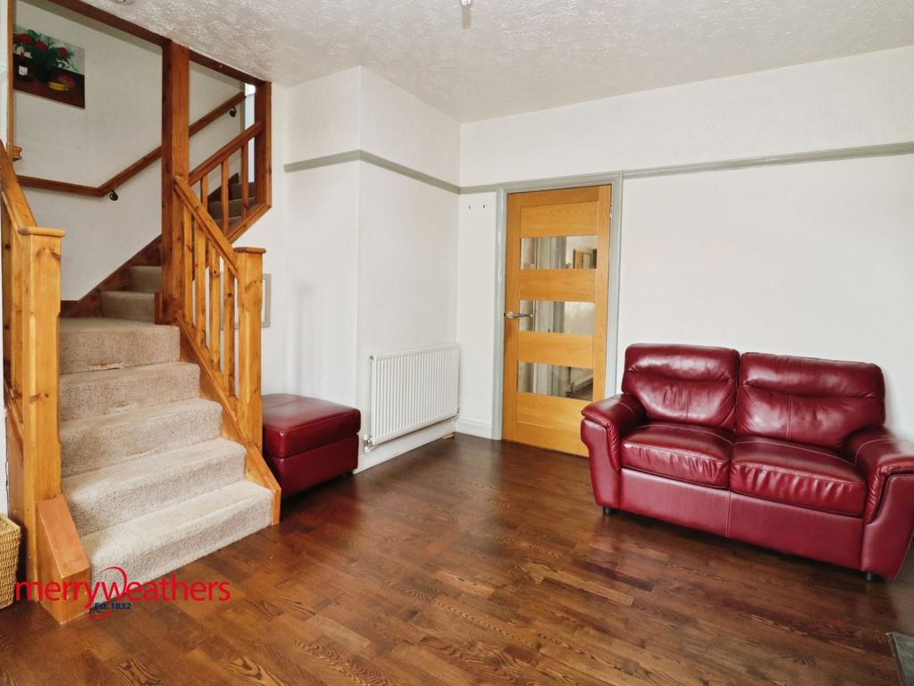 Property photo 3 of 22 Lounge