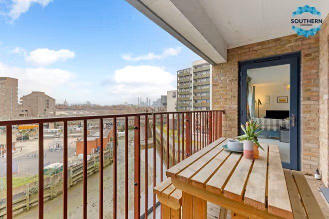 Property photo 1 of 10 Balcony