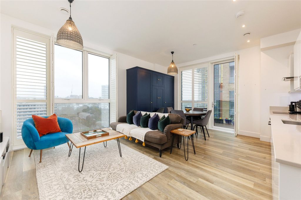 Property photo 1 of 10 Reception