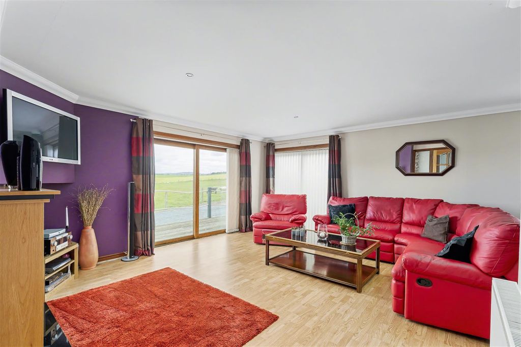 Property photo 3 of 29 3.Jpg