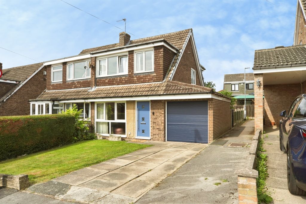 Property photo 1 of 12