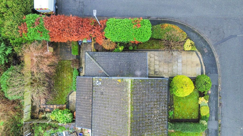 Property photo 3 of 31