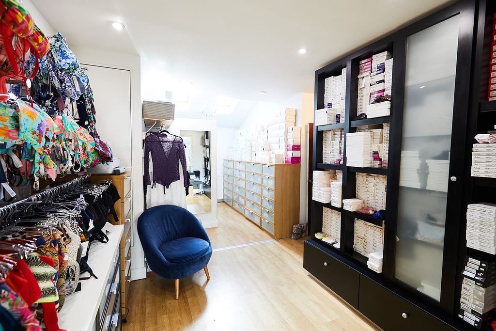 Property photo 3 of 7