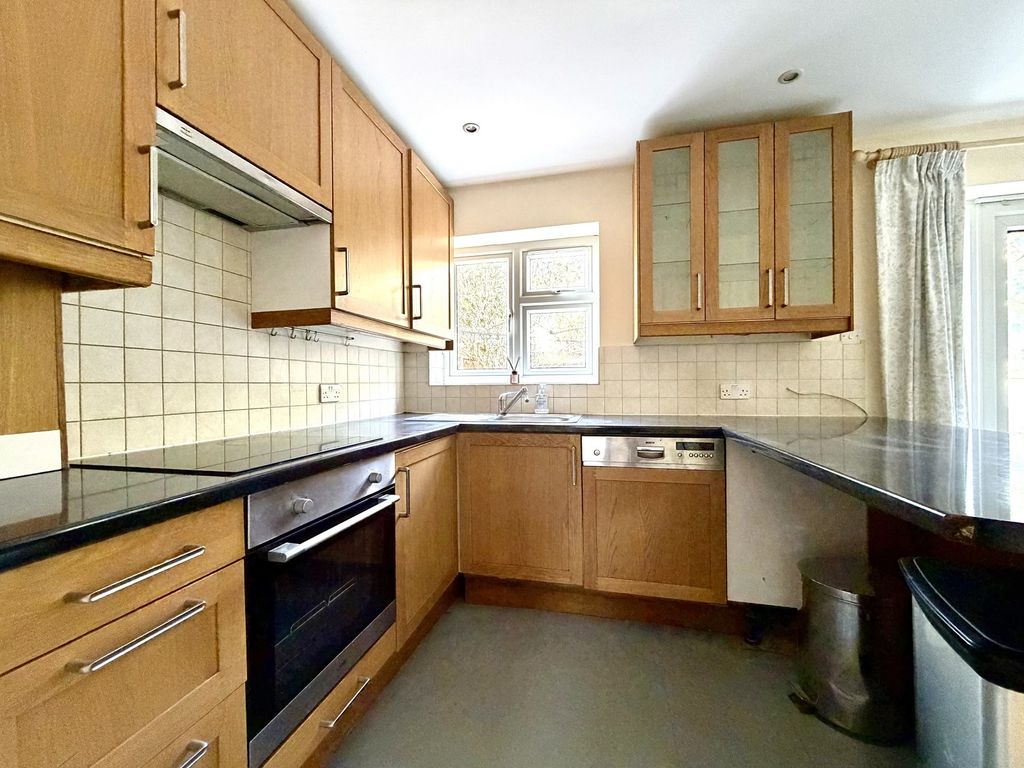 Property photo 3 of 11 Not Specified