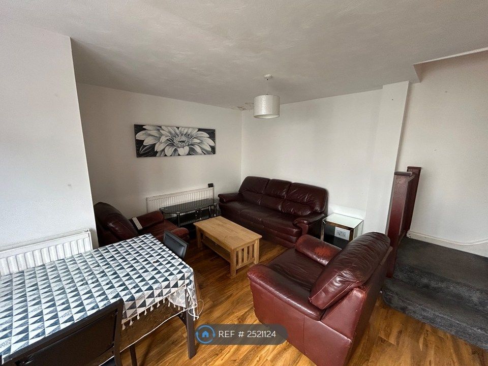 Property photo 3 of 4