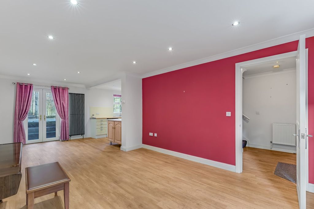 Property photo 3 of 20 Picture No. 22