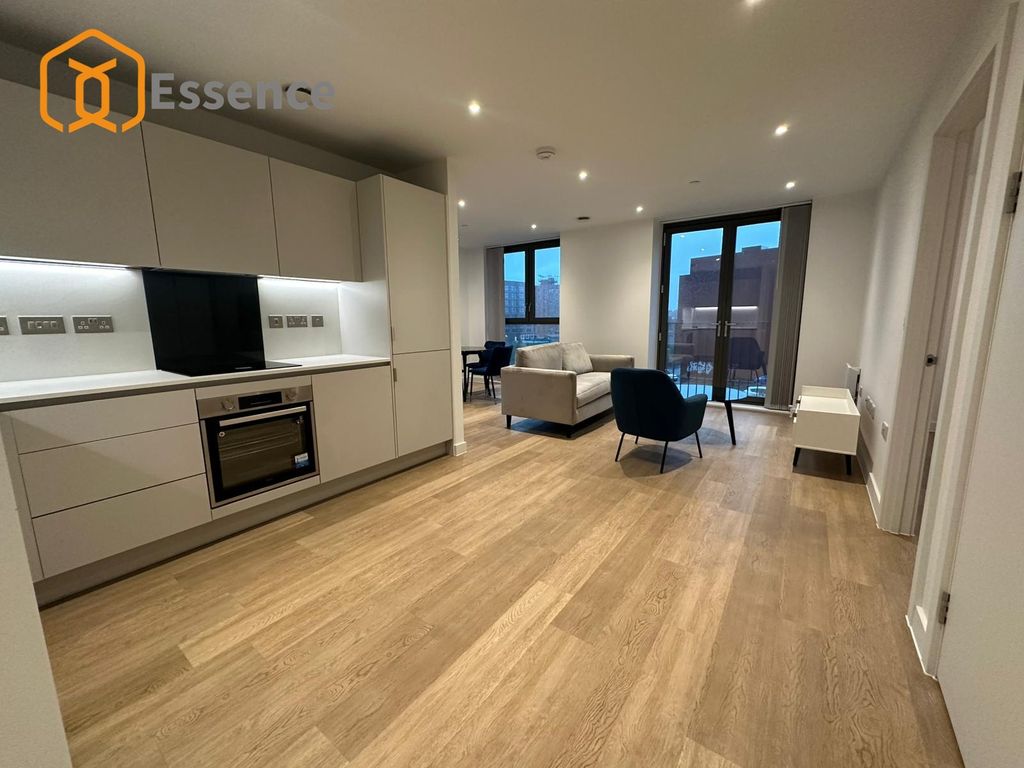 Property photo 2 of 17