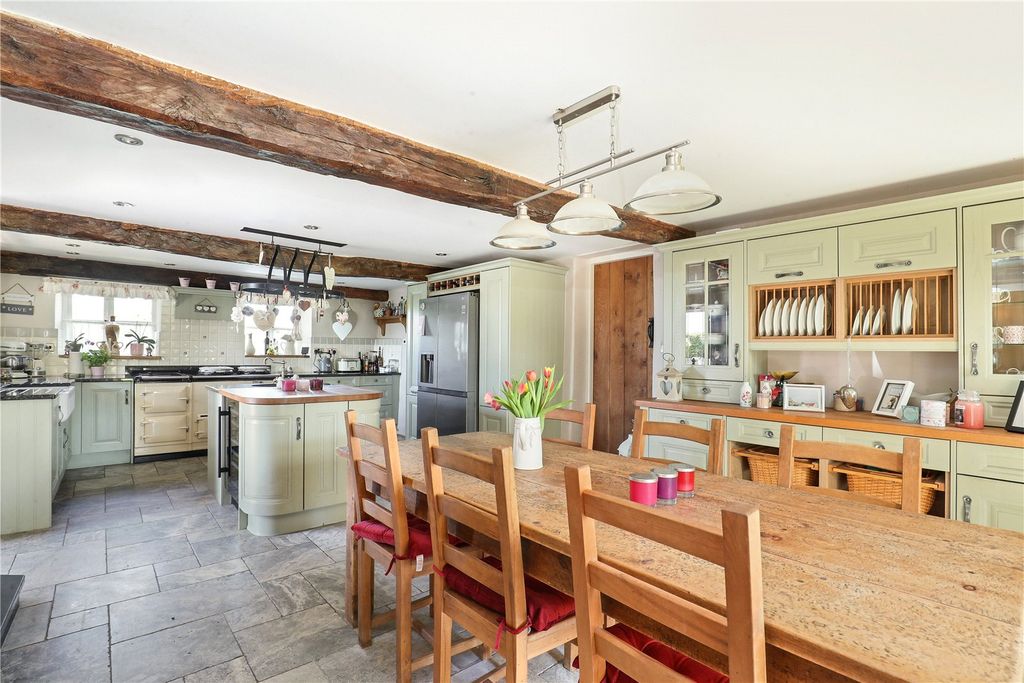 Property photo 2 of 42 Picture No. 61
