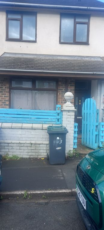 Property photo 1 of 3