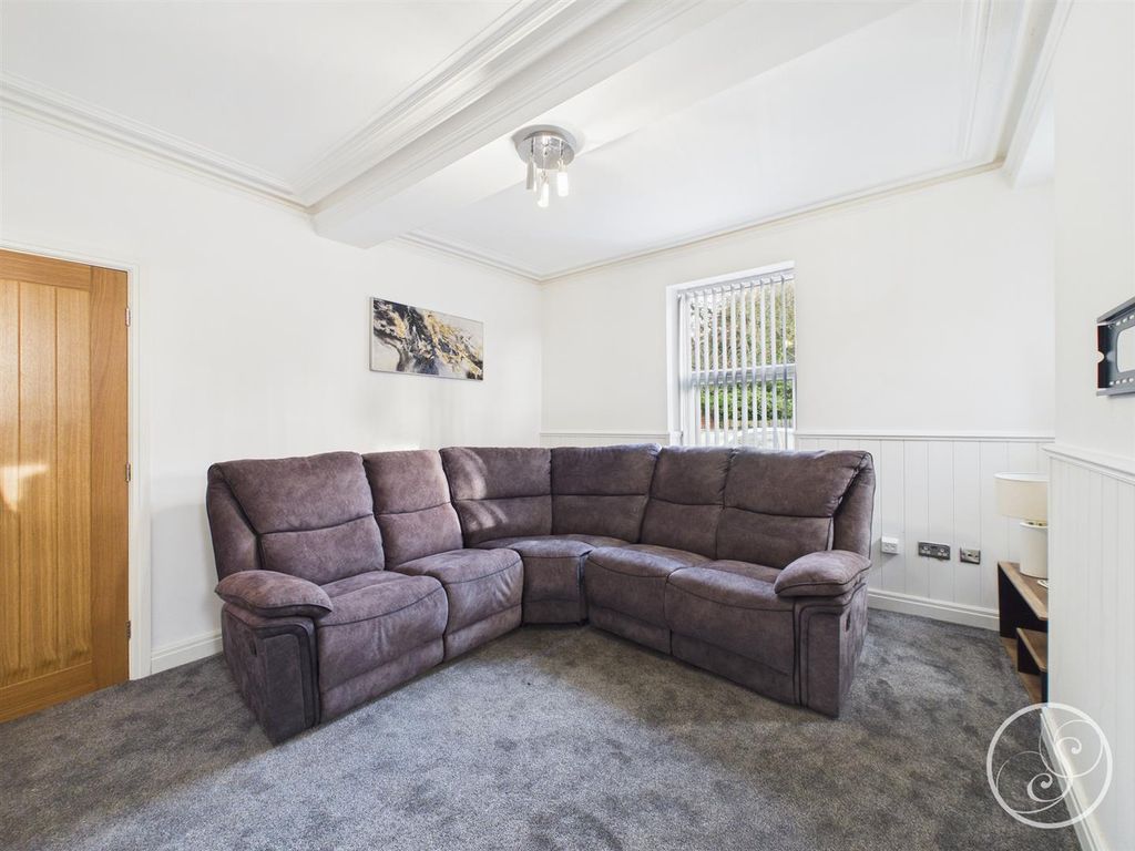 Property photo 3 of 11 Cam02071G0-Pr0837-Still002.Jpg