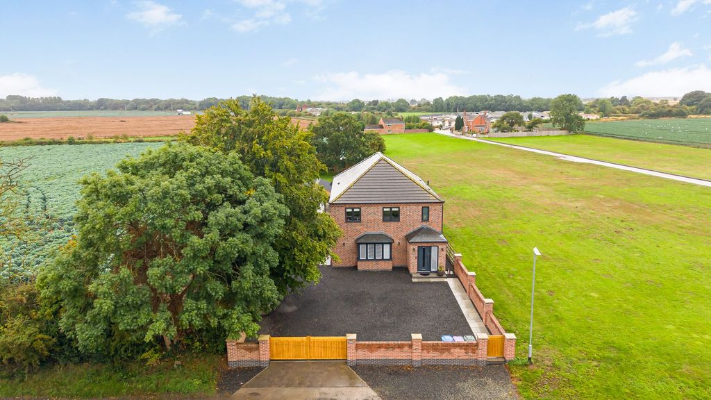 Property photo 1 of 38