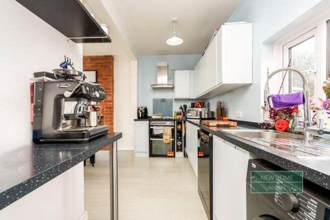 Property photo 2 of 17 Kitchen