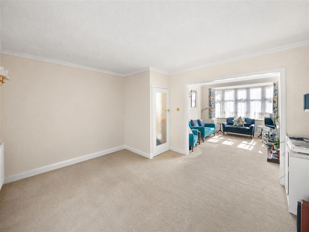 Property photo 2 of 19 5155E212-Add2-4598-827A-686095ee3Eaf (1).Png