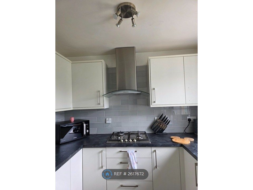 Property photo 3 of 10 New Kitchen