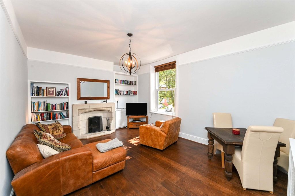 Property photo 2 of 16 Lounge Diner