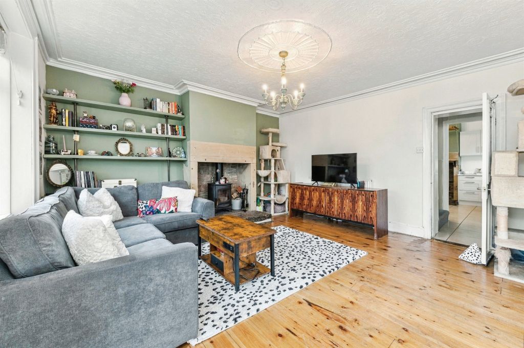 Property photo 2 of 14