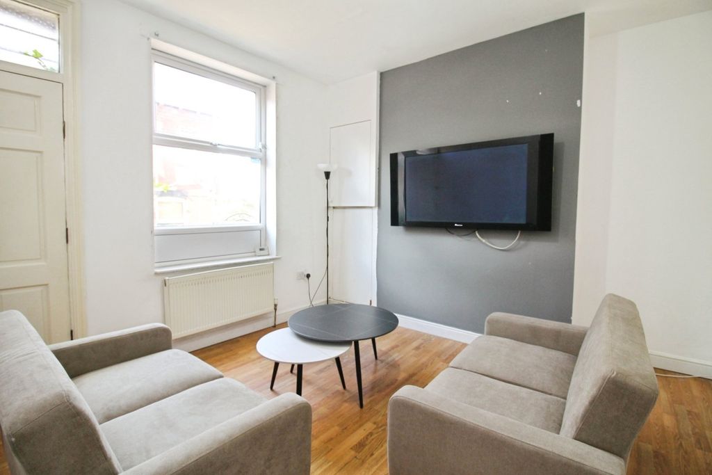 Property photo 1 of 13 Picture No. 19