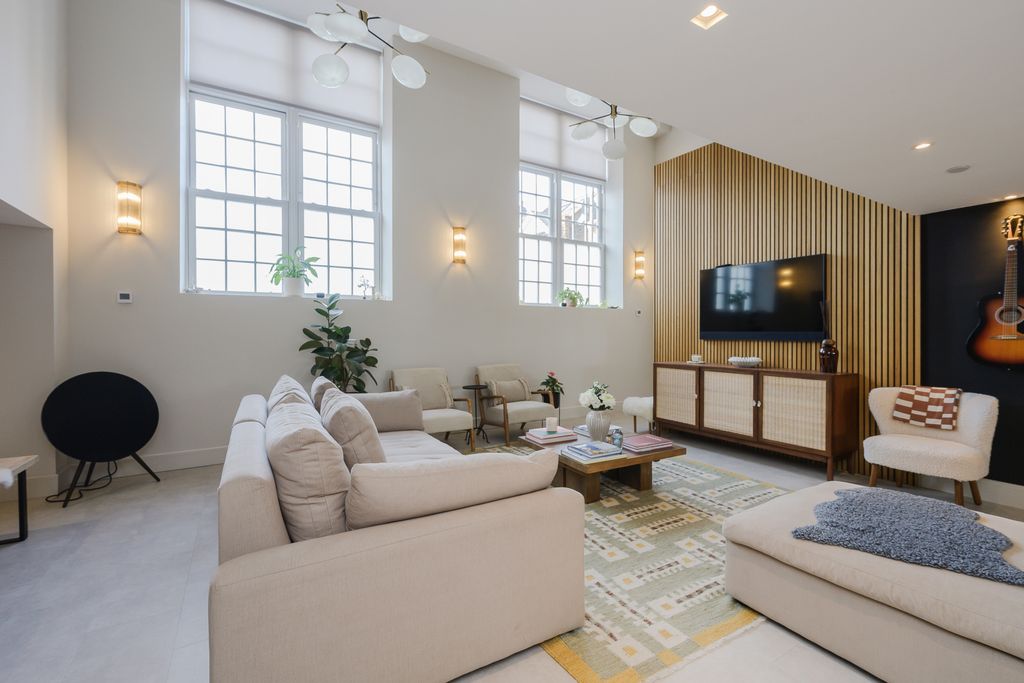 Property photo 2 of 15 Picture No. 02