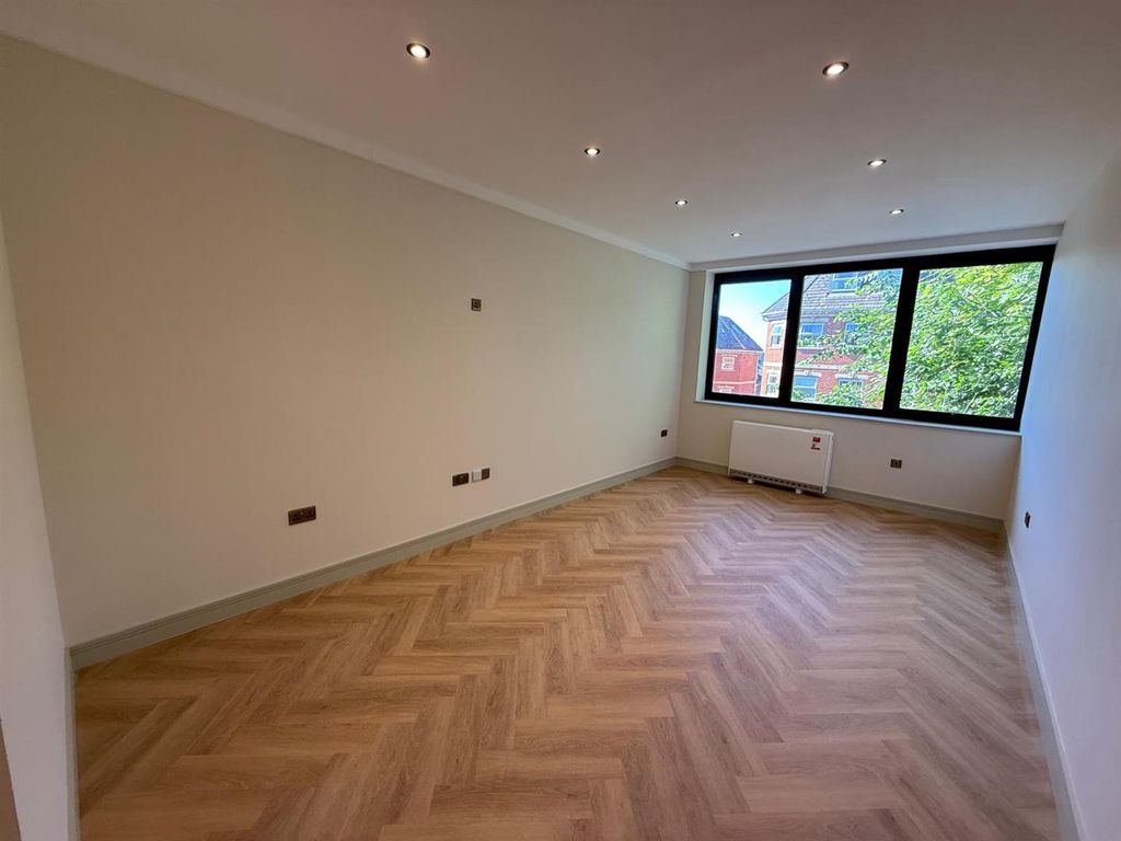Property photo 1 of 3 Studio Room.Jpeg