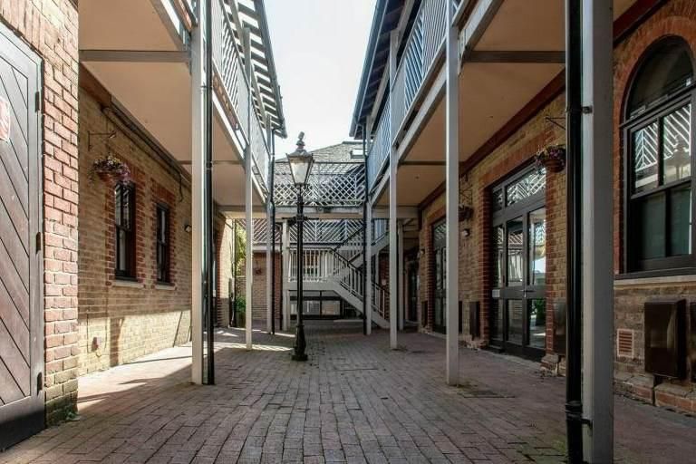 Property photo 3 of 9 Photo 3