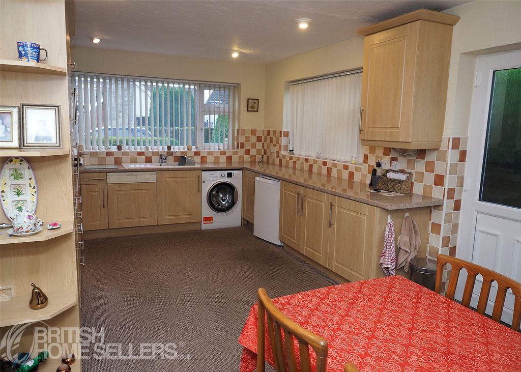 Property photo 3 of 24 Picture No. 19