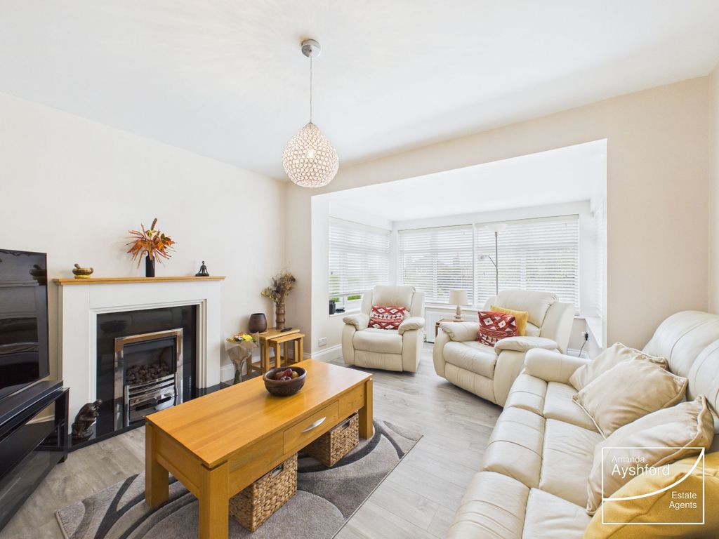 Property photo 2 of 39