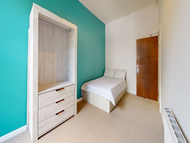 Property photo 1 of 5