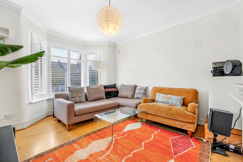 Property photo 3 of 17