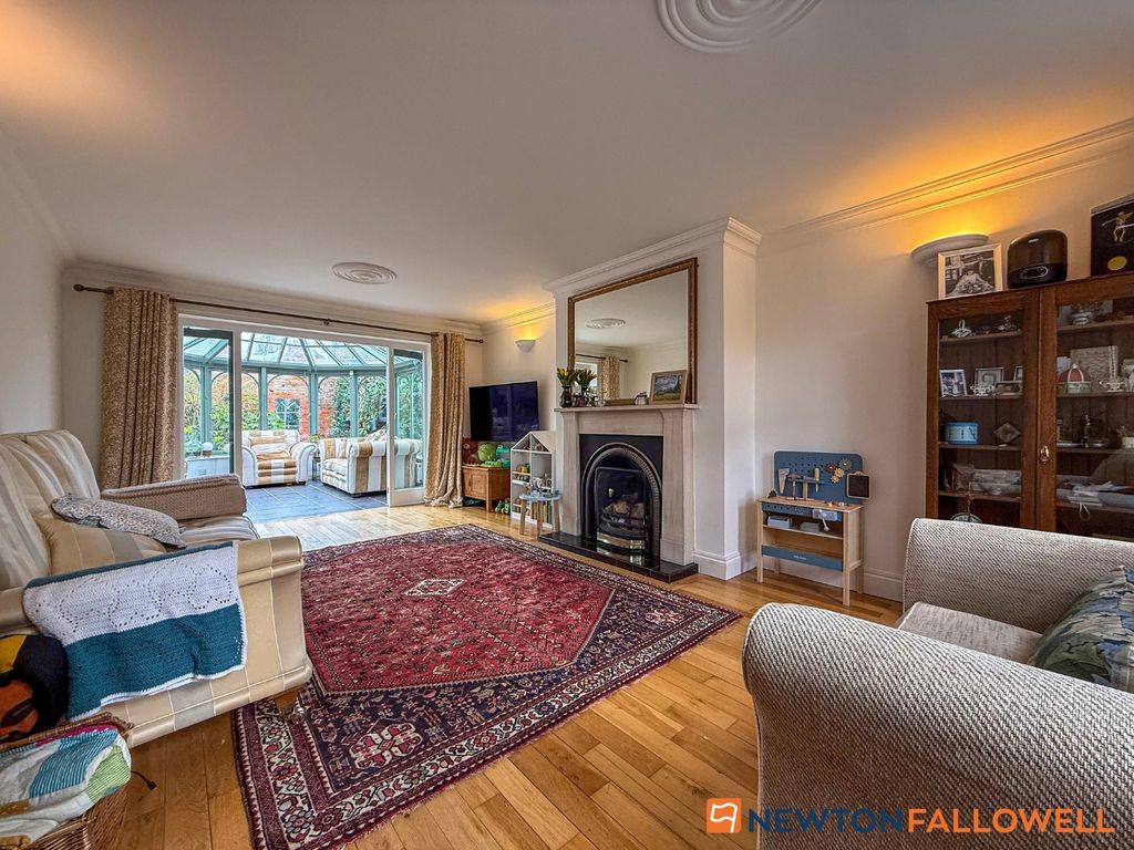 Property photo 2 of 26