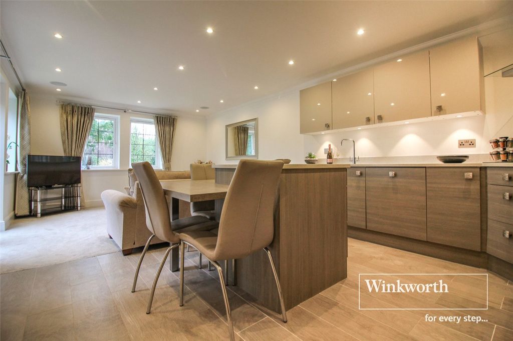 Property photo 3 of 16 Picture No. 25