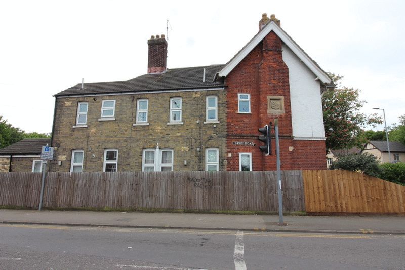 Property photo 2 of 46 Glebe Road Property View