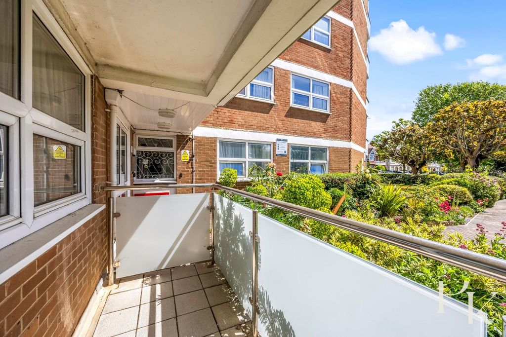 Property photo 2 of 15