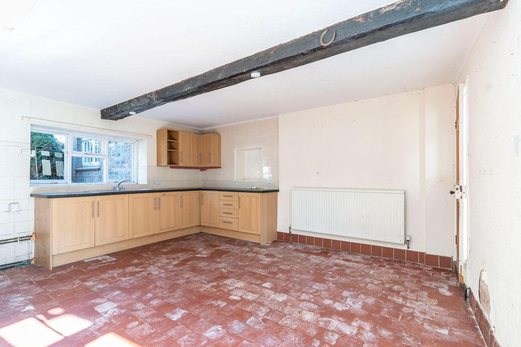 Property photo 3 of 15