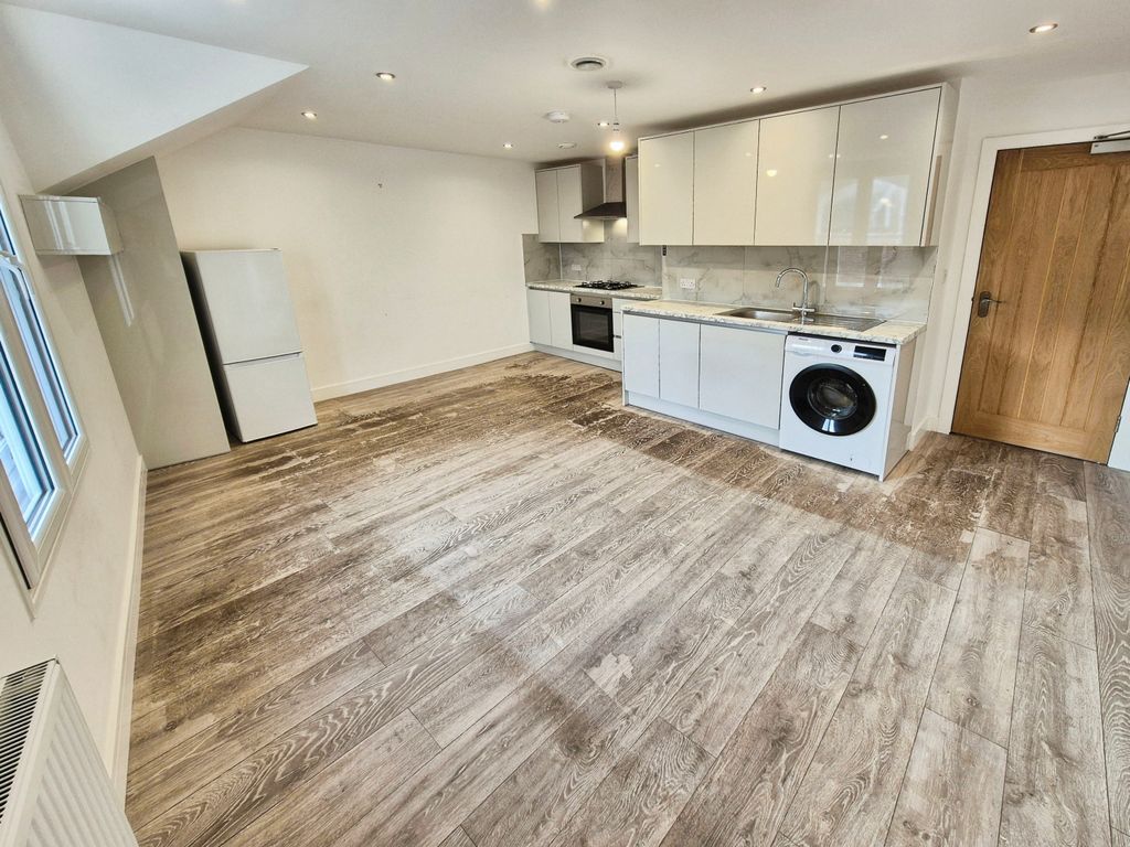 Property photo 2 of 9 Living Room