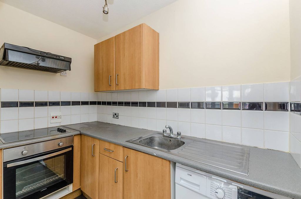 Property photo 1 of 4
