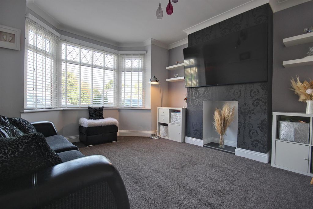 Property photo 2 of 21 Southwood (11).Jpg