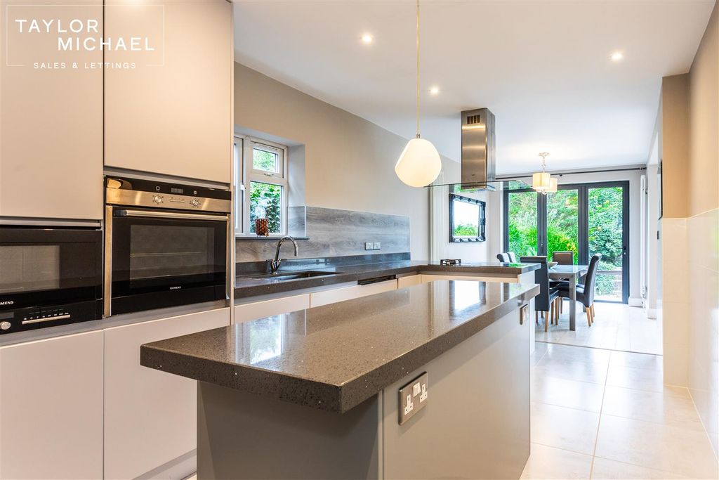 Property photo 2 of 46 Kitchen