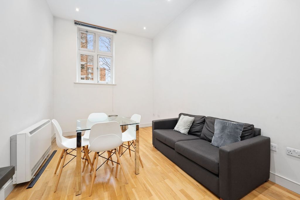 Property photo 3 of 8